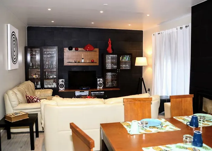 Cabo Da Pensión Ribeira Grande